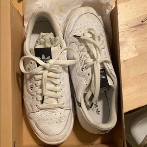 Adidas continental 80